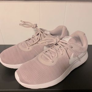 Nike Dusty Mauve Sneakers